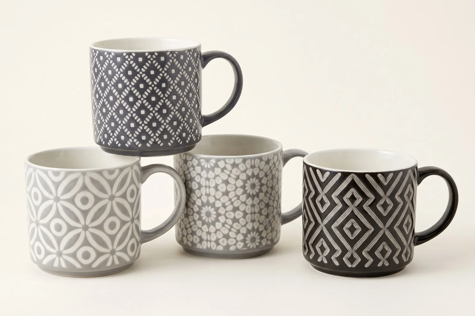Porcelain Mug 310 ml – Black & White Geometric