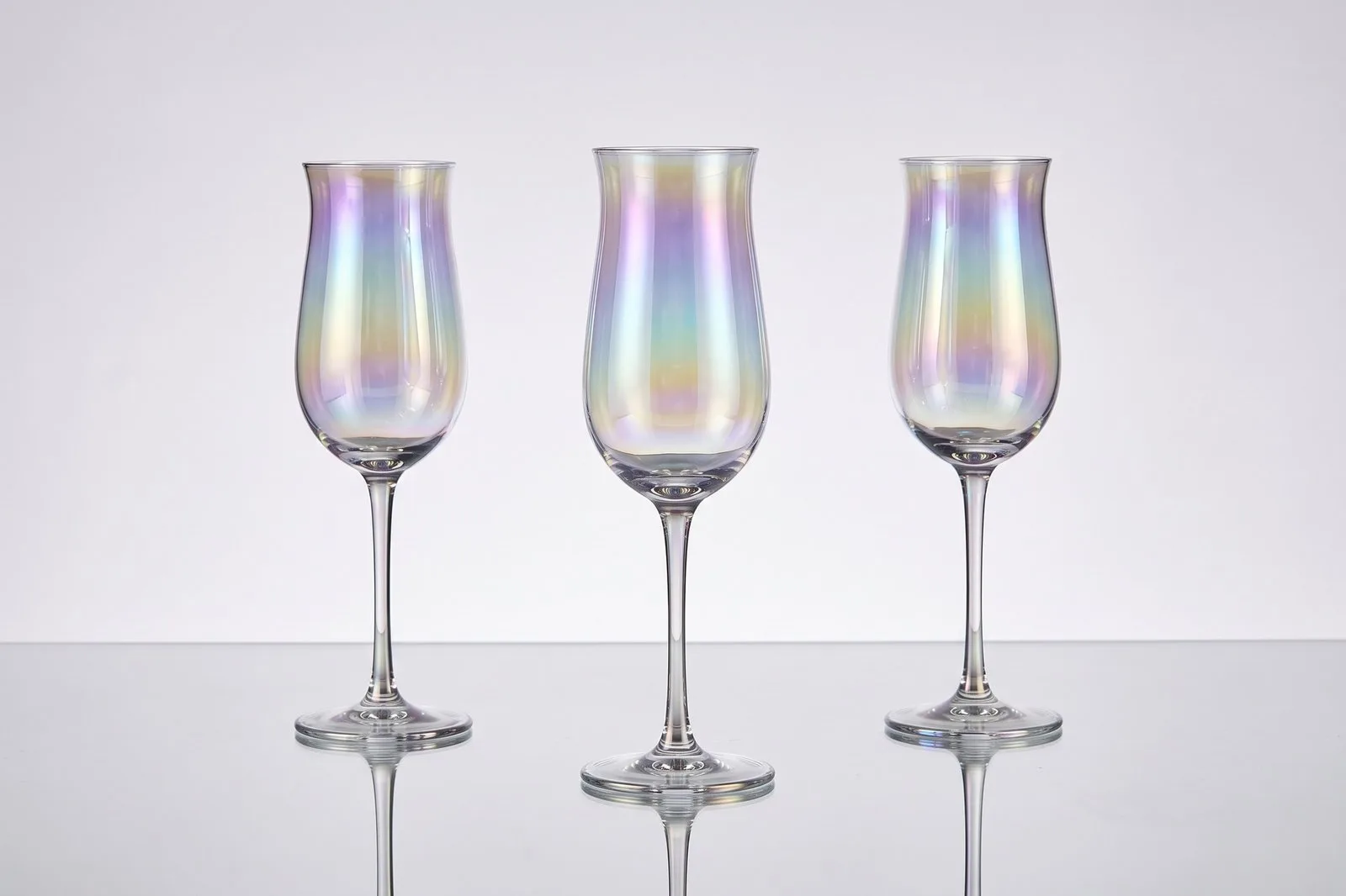 Iridescent Stemmed Glass Set 4 pcs 350 ml – Faceted