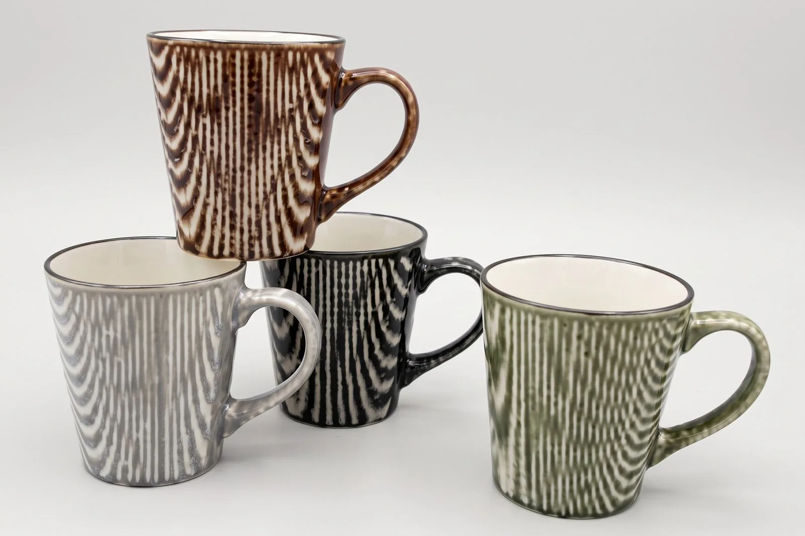 Porcelain Mug 400 ml – Striped Design